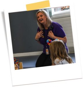 Angela Fisk facilitating a Mind Marvels class